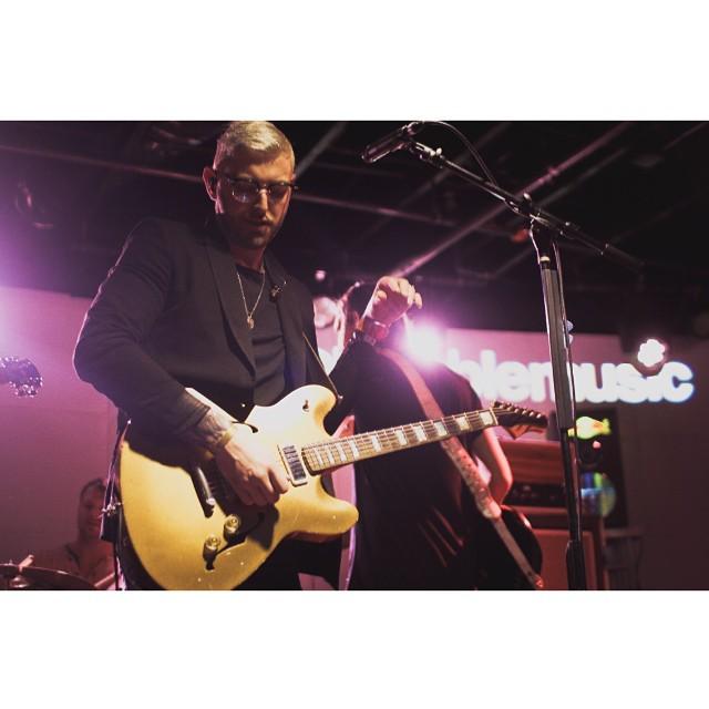 KandieGang's tweet photo. Bob agrees with Throwback to @prioryband at the @baeblemusic showcase at #SXSW | #baeble #sxsw2015 #priory #itsthewโฆ http://t.co/aGBjz32ksD