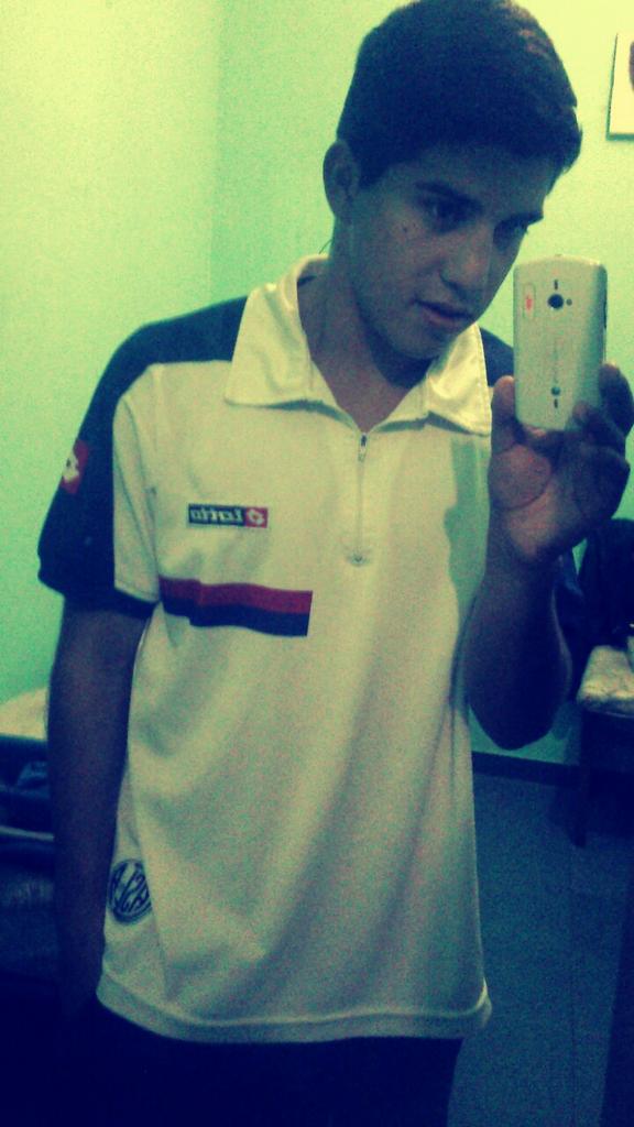 EzeBritezz's tweet photo. Sos mi razón Nada tiene sentido Si un día no estoy con Vos. #SanLorenzo #Caancha http://t.co/nIlM3y1VfZ