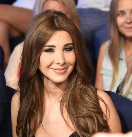 lafta2000's tweet photo. @NancyAjram
"سَ اجلسُ على بساط الغرور ماَ دمتِي انتي نجمتي المفضلة😍👍💞
نانسي عجرم ✔ http://t.co/eqFNQNiUHh