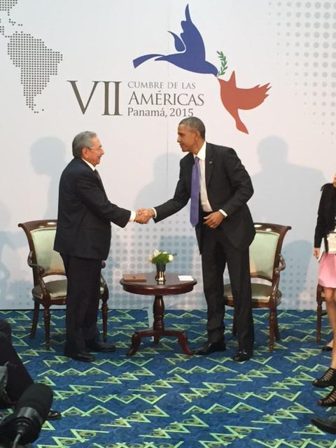 Obama and Raul Castro meet in Panama