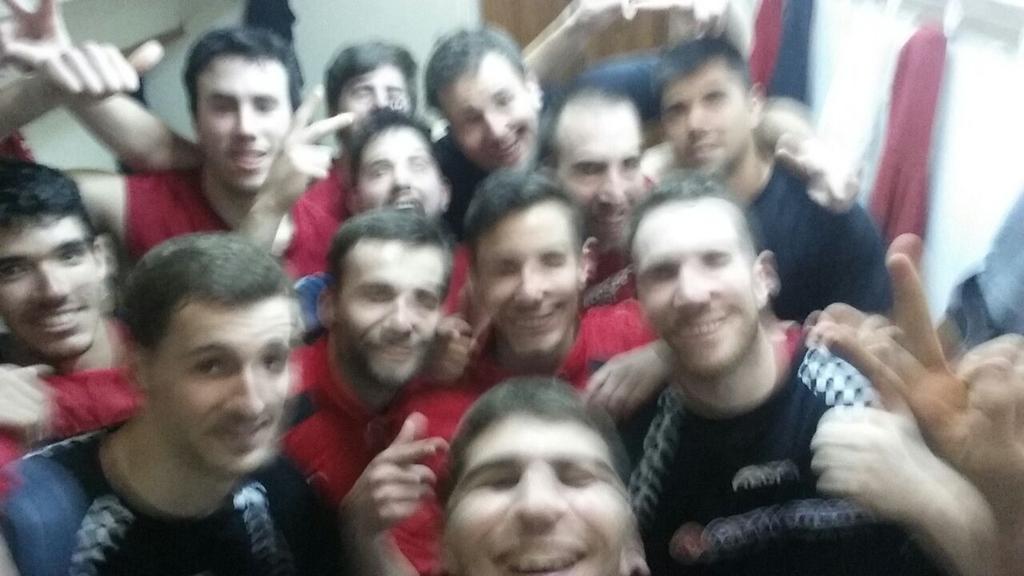 PBBbaloncesto's tweet photo. #ResultadosPBB #3aDivSenMasc #PlayOffAscenso
#UrecaBaloncesto (72-82)@PBBbaloncesto #SMBPBB
Gran victoria equipo... http://t.co/h4Z9rg3MPP