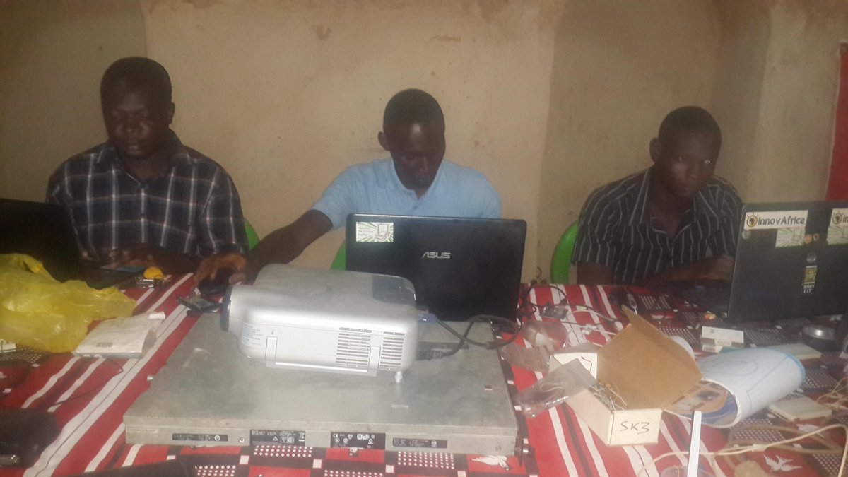 Tcedkris's tweet photo. Our virtual Team @noel_some @gilckris @toechristianced #spaceappschallenge #humans, #ISStelemetry http://t.co/E05fKUFQZc