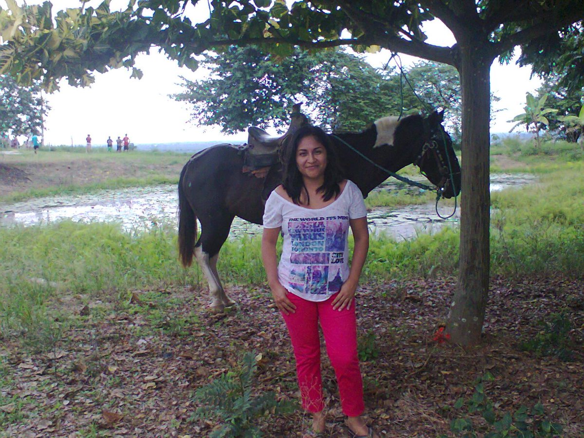 MujerEcuador's tweet photo. de campam.............. http://t.co/kkaXJck1yr