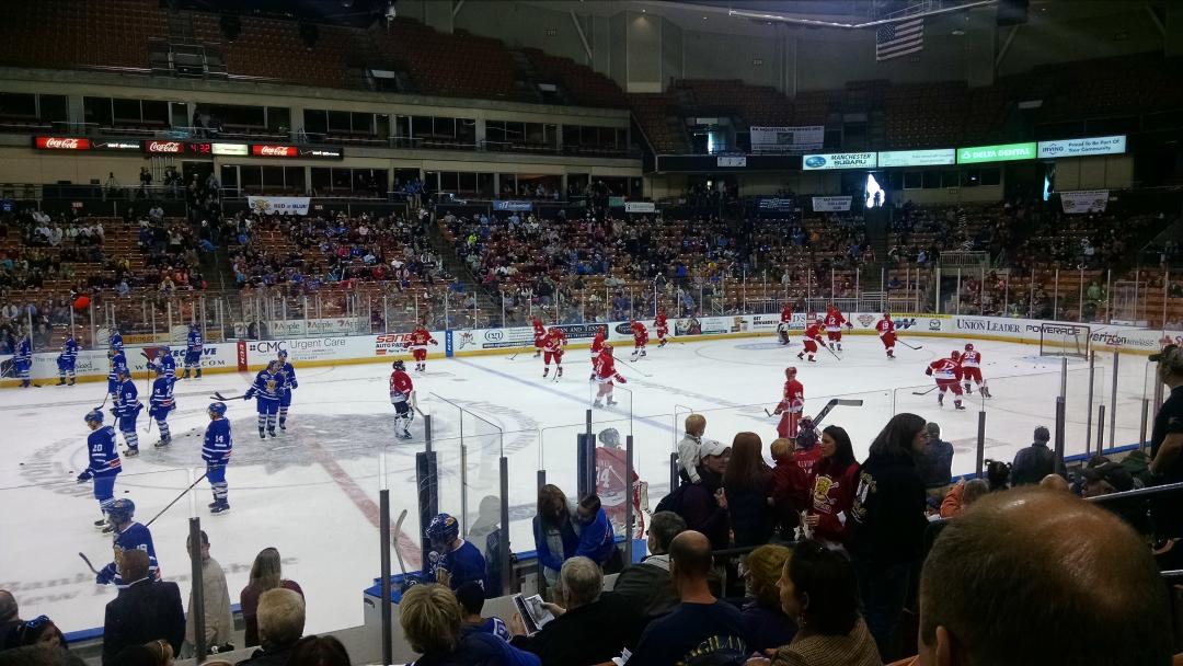 thereal35c1's tweet image. A great evening for a hockey game!  CHAD Battle of the Badges! Go Team Fire!