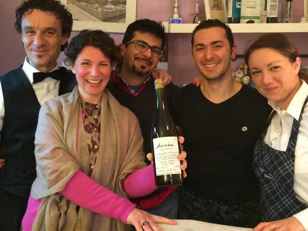 MarilenaLeta's tweet photo. #Ammano n.2, bottiglia 20 di 727! Ce l'ho... #zibibbo cc @marilenabarbera #winelover http://t.co/ooeS7j420q