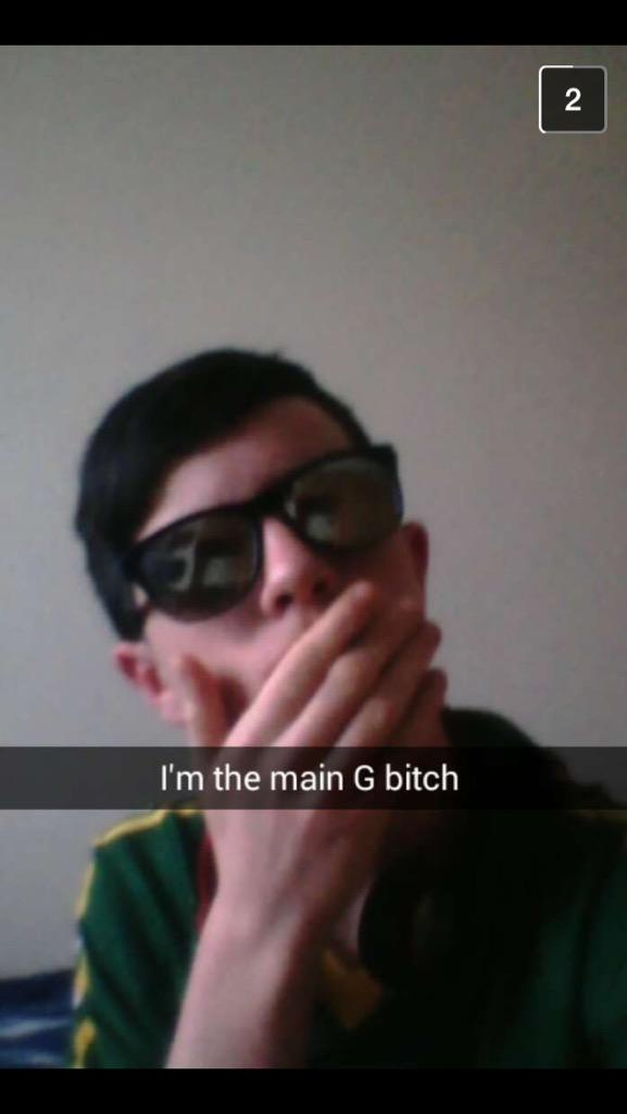 NaClMen's tweet photo. Bæ: "I only date tough guys"
Mike: http://t.co/9gWODgHFGP
