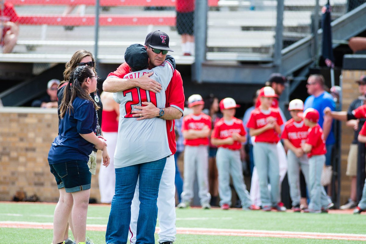 ScottLacefield's tweet photo. The absolute best #TexasTech fan - @jenniecbailey - We all love you so much. Thanks for being there today #WreckEm http://t.co/yj5VHNSEWq