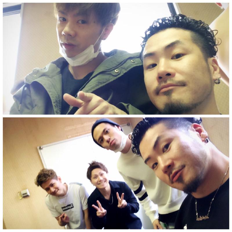 MCKENSAKU's tweet photo. 【5周年だョ!全員集合】
Facebookで応援しよう!と書いた
BBBやがな♪
まず楽屋トークで盛り上がる♪
SHOW楽しみだっ♪
#beatbuddyboi
#studioshake
#発表会
#bbb
#8northgate http://t.co/8RAFGYOfAS