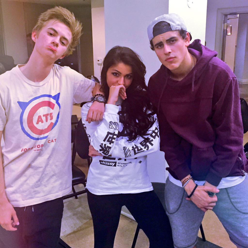 BabyAndreaTC's tweet image. Forces all of the crew to make this their icon