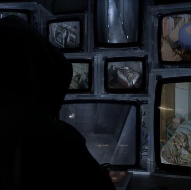 Spine-chilling? Creepy? How would you describe this picture in ONE word? #ChArlesIsA