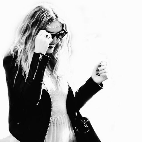 _PerrieUpdate tweet picture