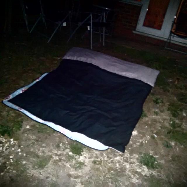 deriece_fenwick's tweet photo. Star gazing with my girl 😍 ✨ 🌟 @sammiecoupland http://t.co/lp25sPWNOJ