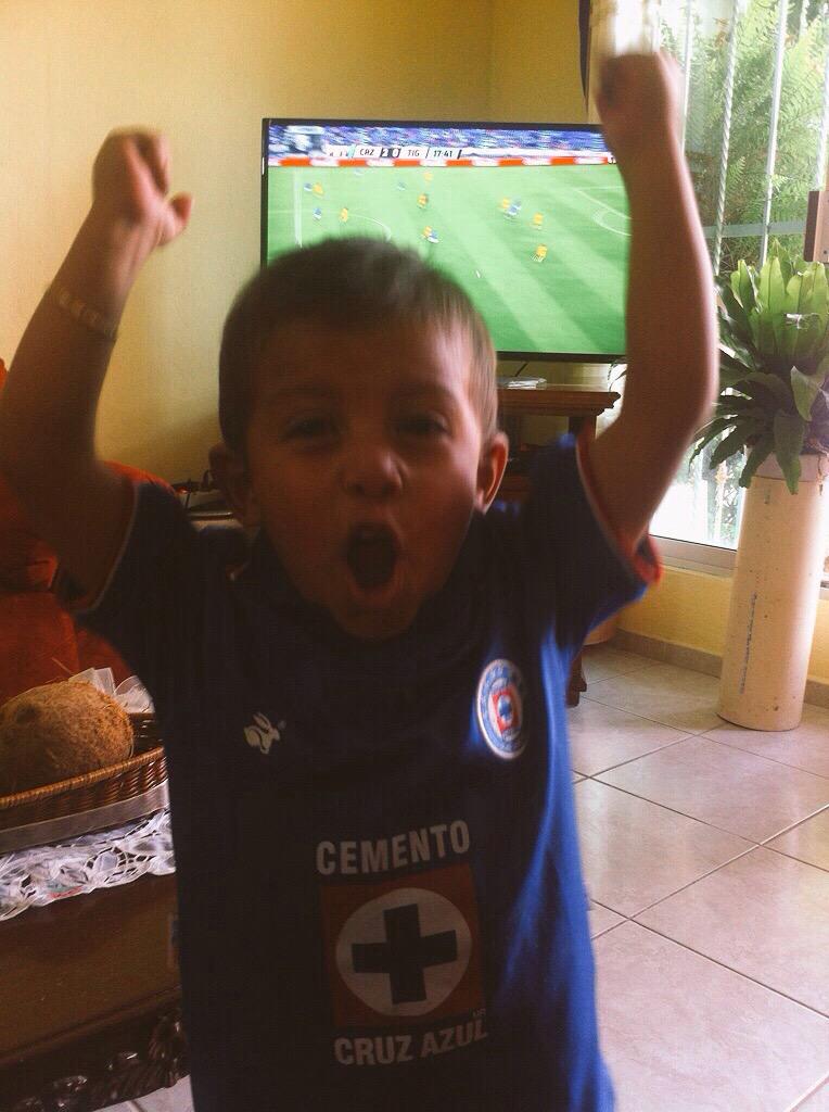 PenagosCaro's tweet photo. @futaztecadep @martinolimx #SabadoDePelotas @AztecaDeportes #goless http://t.co/ZoGRA3ck14