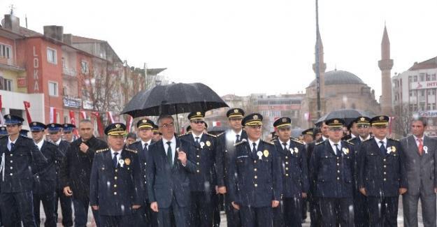 Delice yağmurlara karışıp yarim oyoyoy. <a href="/YozgatC/">Yozgat Halk Cephesi</a>