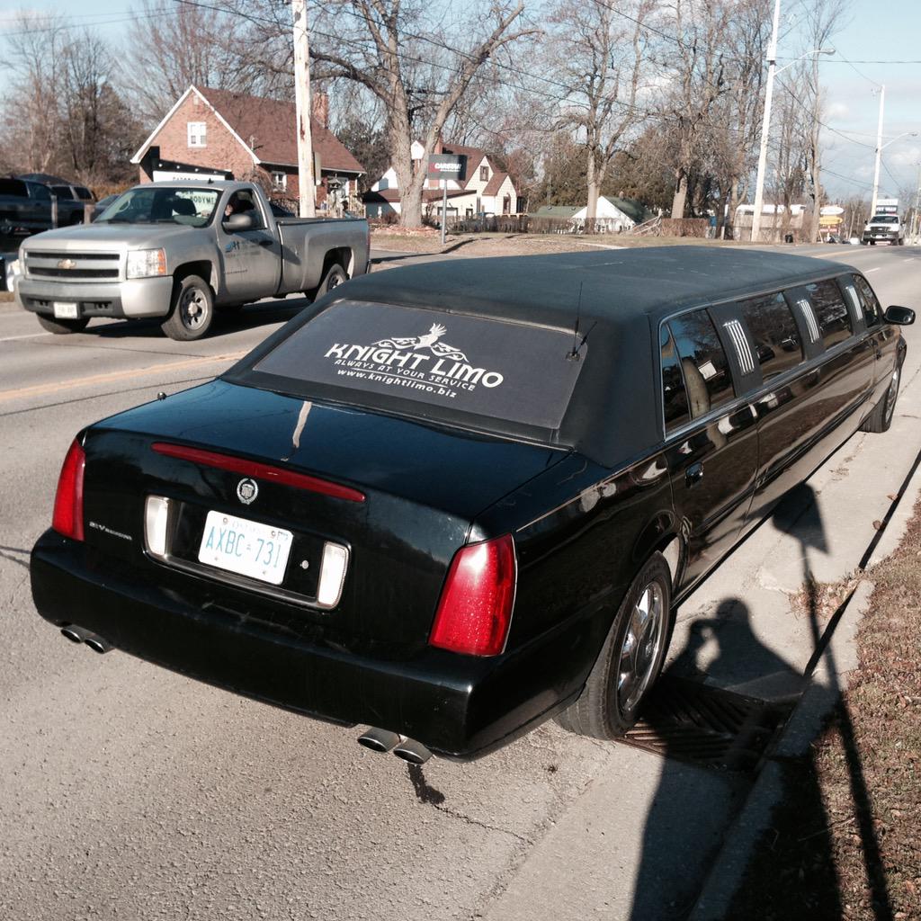 KnightLimo's tweet image. Ahhh finally looking like spring for a change! No snow on the ground and its a sweet drive with Knight Limo!