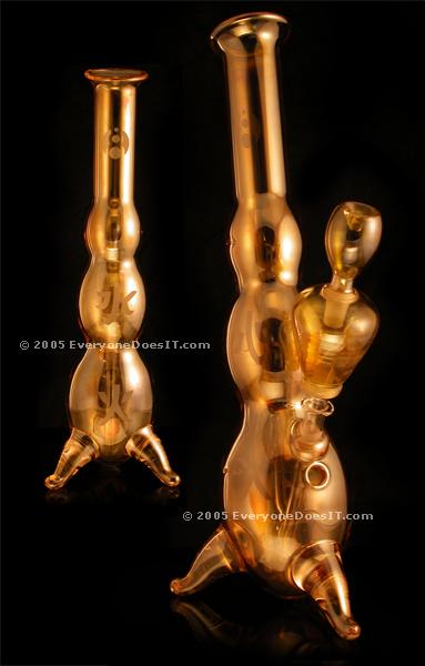 World1Affiliate's tweet image. This Hurricane bong looks amazing! 😍 bit.ly/1CwHUX1