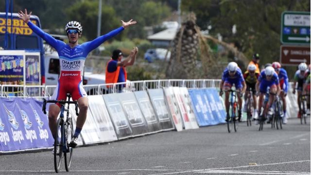 SBSSportau's tweet photo. ► Hill claims solo victory, Bevin retains Adelaide lead http://t.co/mnIKZaA1hN #sbscycling #NRS14 http://t.co/6rcSQ5kiuI