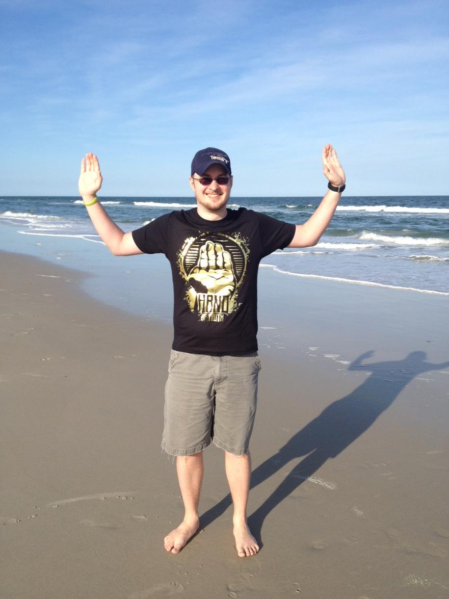 TheEverwritten's tweet photo. Charging up my #HandOfTruth shirt at the beach. @hat_films #NotAReligion #NotACult http://t.co/noAF5gvEyQ