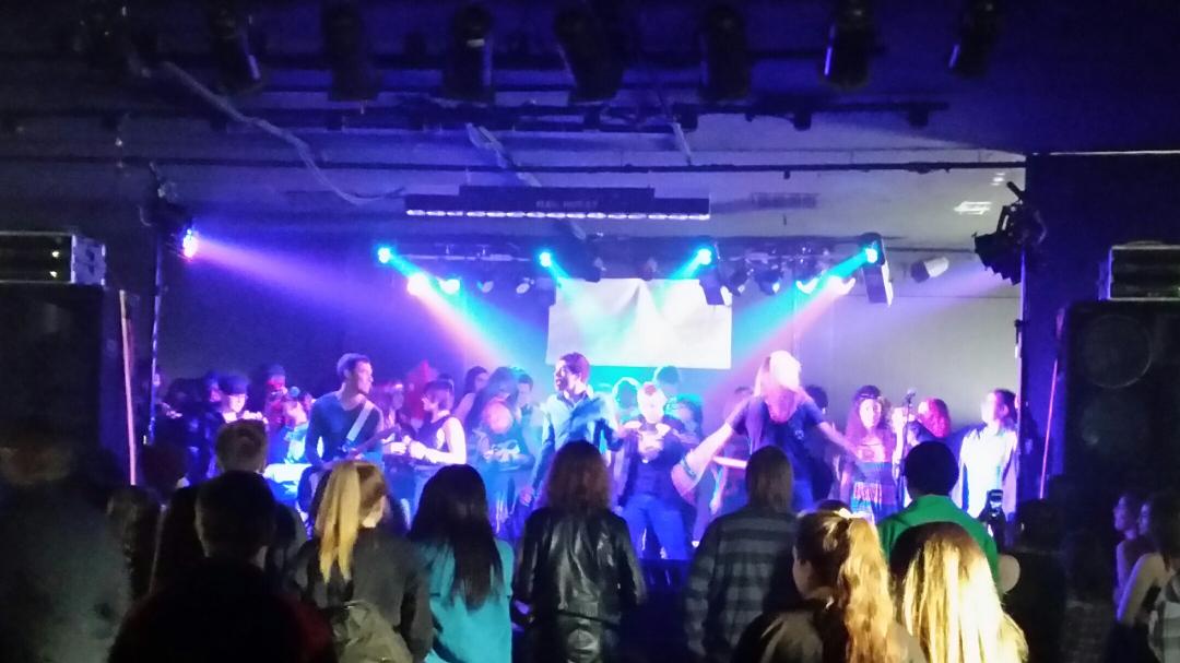 dingbat4life's tweet photo. @ATMBandTweets just rocked the house at @BasementTrans #ToxicProm! AWESOME show for #AtThatMoment! http://t.co/gwtnTF1516