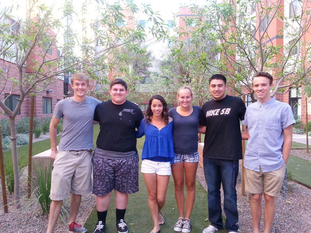 TrueOppGCU's tweet photo. These are the beautiful faces that are helping run this program, come say hi to us in the Chap Courtyard today at 5! http://t.co/9c0pDOzfrc