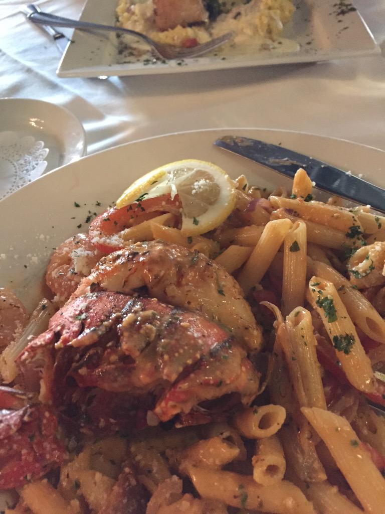 mamcdo's tweet photo. Thanks L&amp;M for our supper at Mezzo tonight @spencerfauteux @selects72 #delicious http://t.co/zzuU4GYEf9
