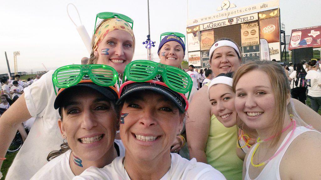 texaschick67's tweet image. #colorbuzz have fun at the color buzz #5K