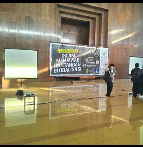 #MasjidKampusUNS tweet media