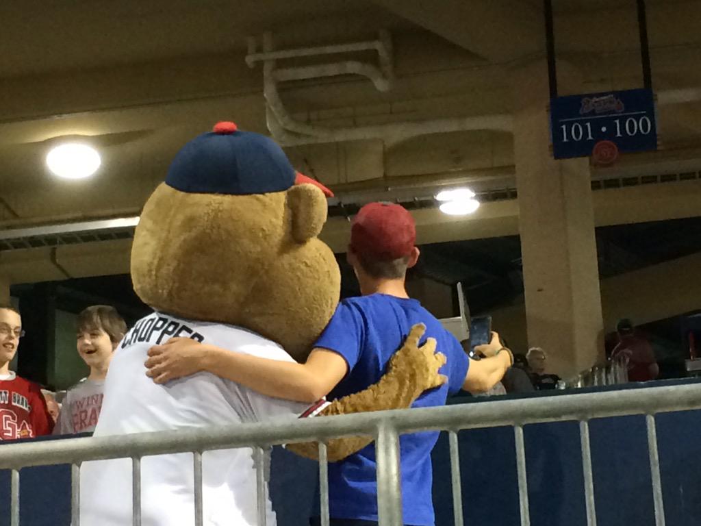 jenframe7's tweet photo. Jarvis' second selfie with chopper! @GwinnettBraves @jarv__ http://t.co/5Bgo1ZGzHb