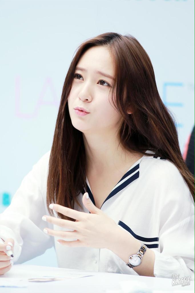 fxtaleuy's tweet photo. hello there. #HappySehunDay ! soohun udh gede skrg. wemissyou daddy @chsehun94 💜 http://t.co/Qt728yNsVv