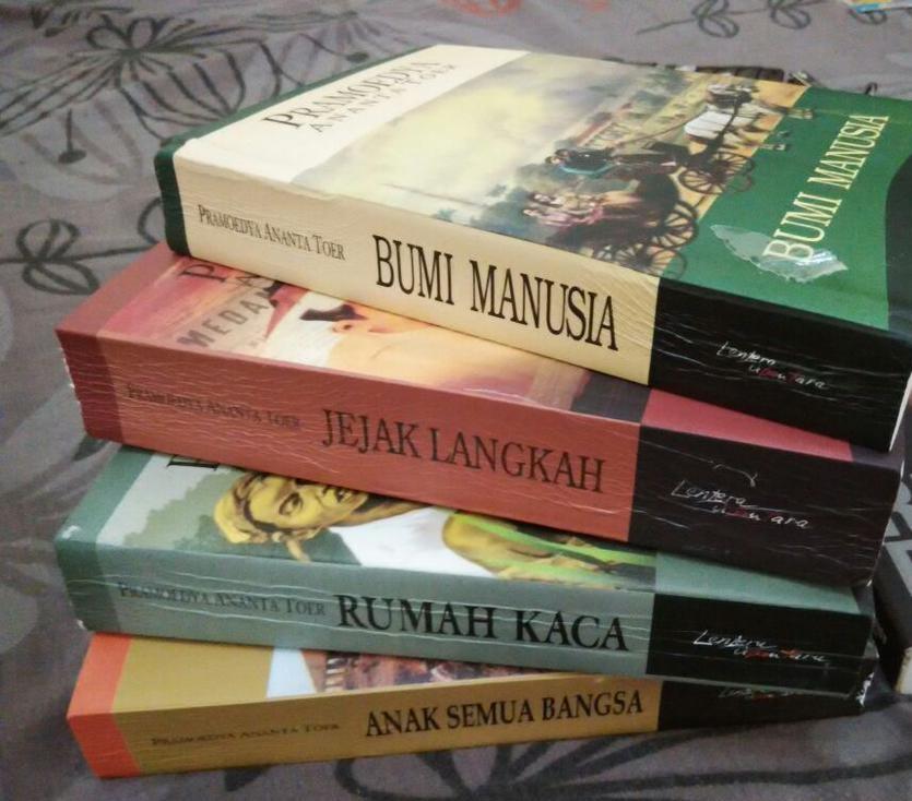 susastra_'s tweet photo. Tetrologi @PramoedyaQuotes 4 buku 200k pesan sms/wa 089679849546 http://t.co/DixWGStf2J