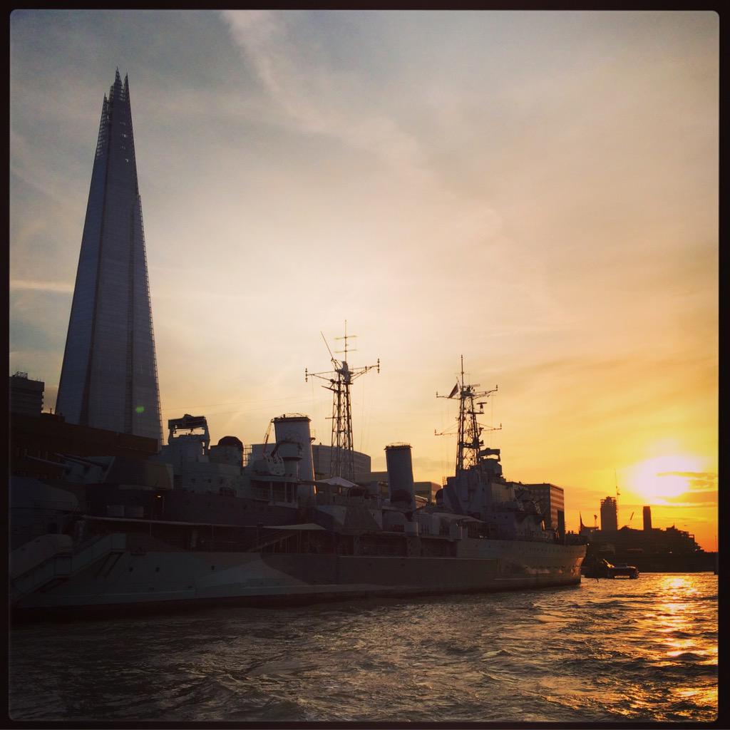 Dogweekender's tweet image. The shard. Lovely evening. #london #shard #boattogreenwich #Clippers
