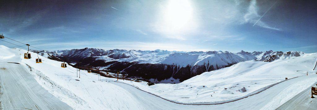 Buongiorno mondo! <a href="/Carosello3000/">Carosello3000Livigno</a> <a href="/Livigno/">Livigno</a> <a href="/LivignoFM/">Livigno FM</a> @DjUlisse @MMMLivigno #theMountainIsFreedom #aMountainOfMusic