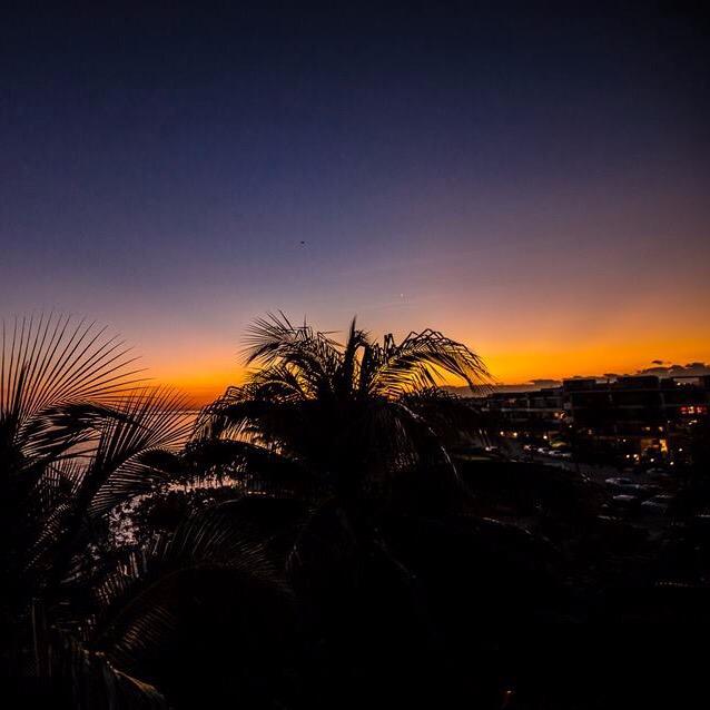 mediodiapy's tweet photo. Buenas noches! 

#mediodiapy http://t.co/Q6abcKPctV