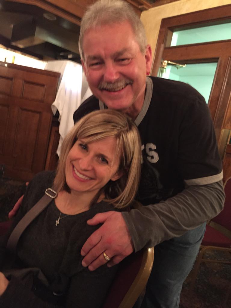 JuJuDD34's tweet photo. @DaveWestnerrr love Mr and Mrs Hockey http://t.co/9QueH4RjiQ