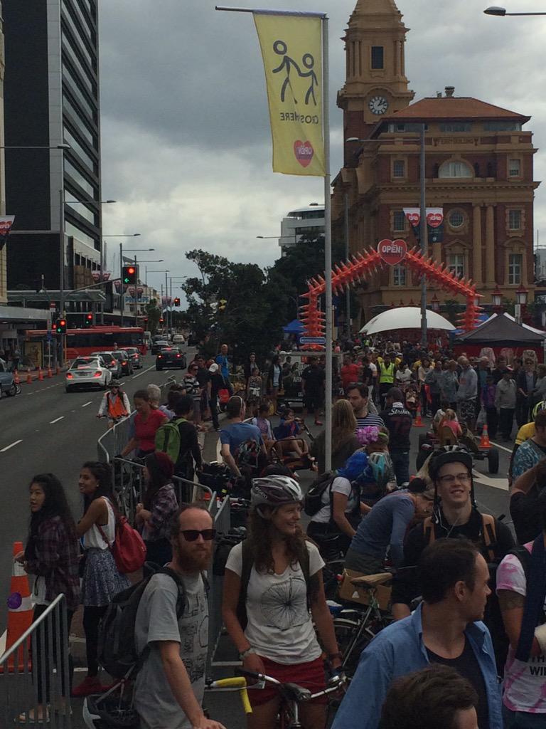 LudoCReid's tweet photo. #OpenStreets on #QuaySt just people and bikes everywhere http://t.co/Vk8heE4gX6