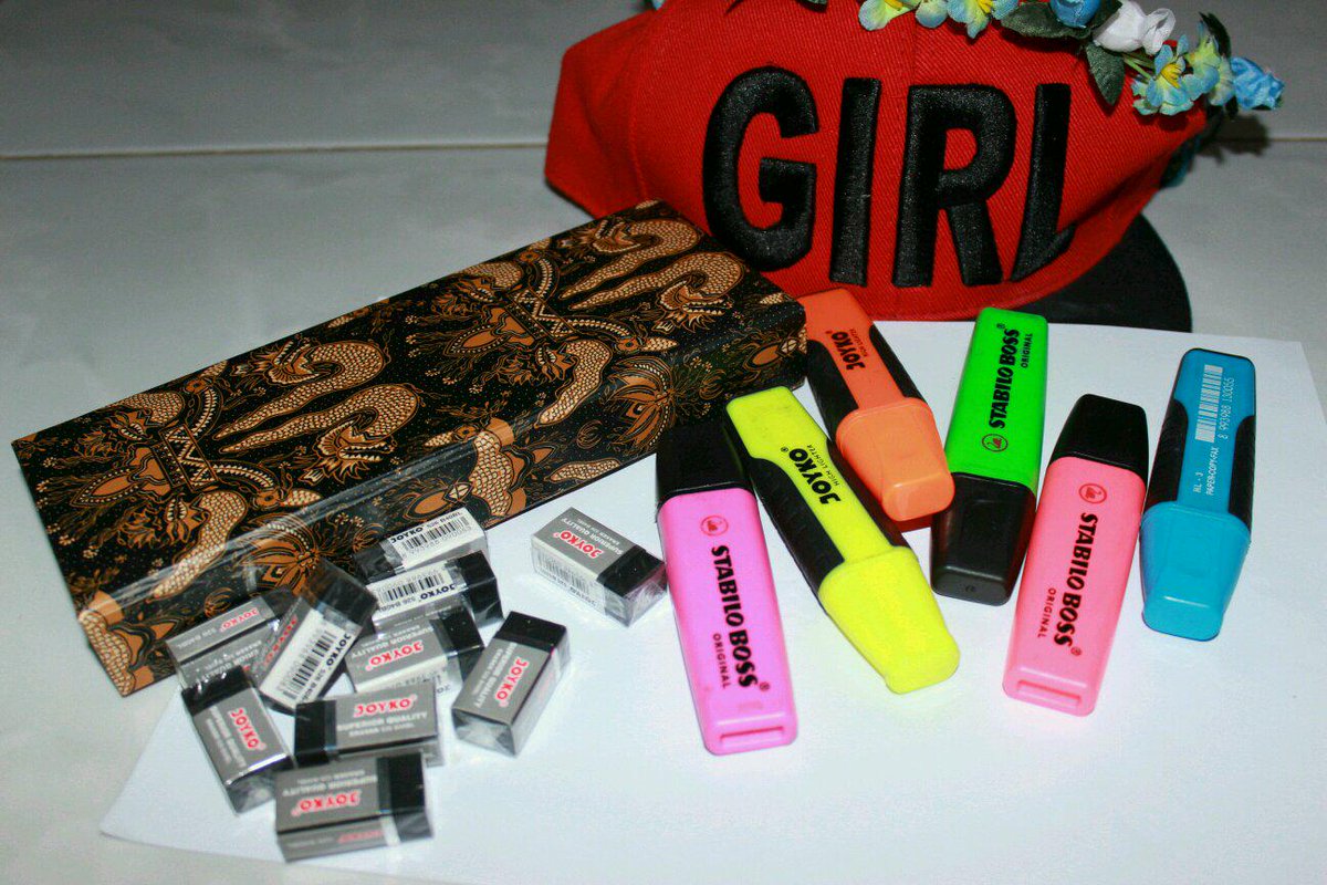 CalmOnlineShop's tweet photo. Alat tulis kamu habis? Beli aja sama own. Nih mumer ko langsung CP dibio yaa.. http://t.co/FDY3lYQUxl