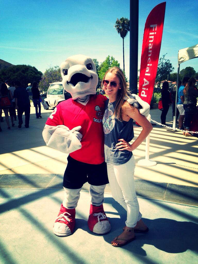 _jesssiccaa's tweet photo. #DiscoverCI was a success❤️ can't wait to start in the fall #dolphins http://t.co/IxDuN3fmr1