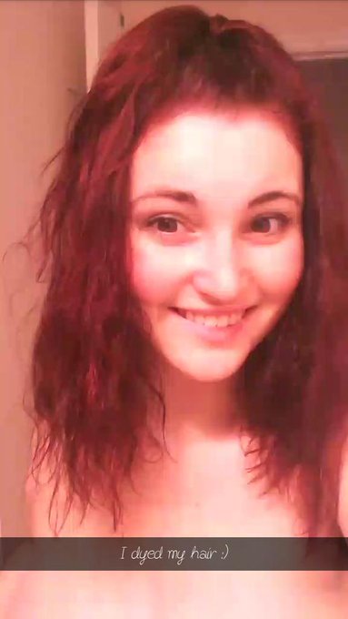 Sorry the pics are blurry, they're still pics from a video, but dyed my hair!! It's red again FINALLY<a href="/tag/please"class="tags"><span>#please</span></a><a href="/tag/retweet"class="tags"><span>#retweet</span></a>