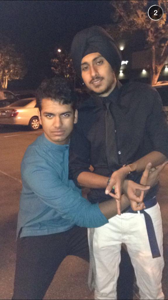 Aseesgrewall's tweet photo. Happy national siblings day two my two favorite freshman. #brothers #fromanother #zygote @weev__ http://t.co/rGblbcOKep