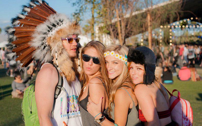 thedailybeast's tweet photo. Don't feel bad about missing Coachella. It's the worst. http://t.co/xrh9OP2NAa http://t.co/KHtQGEp2L8