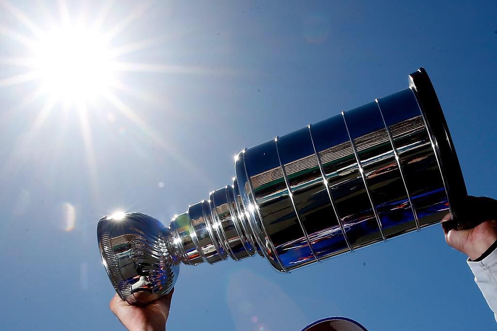 NHL_Pics's tweet photo. It's time. http://t.co/NhPtu81zEz