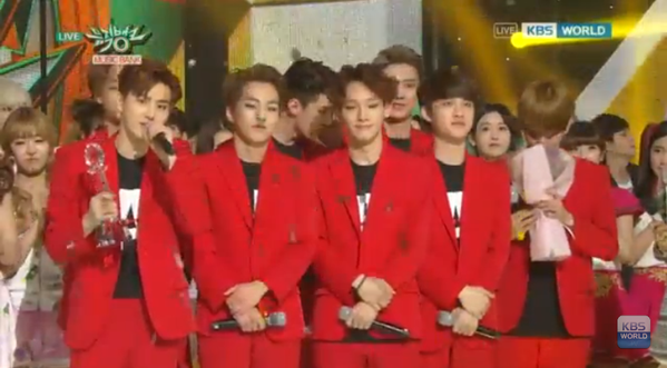 baekysoo's tweet photo. #CallMeBaby1stWin
#CallMeBaby2ndWin
#CallMeBaby3rdWin
#CallMeBaby4thWin
#CallMeBaby5thWin
#CallMeBaby6thWin
👏👏👏👏👏👏 http://t.co/7Kpd2fWug0