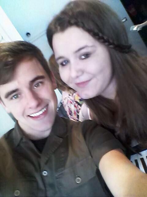 ContagiousO2L's tweet image. Um so I met @RickyPDillon and @ConnorFranta and let me just tell you it was the best day of my life 💖