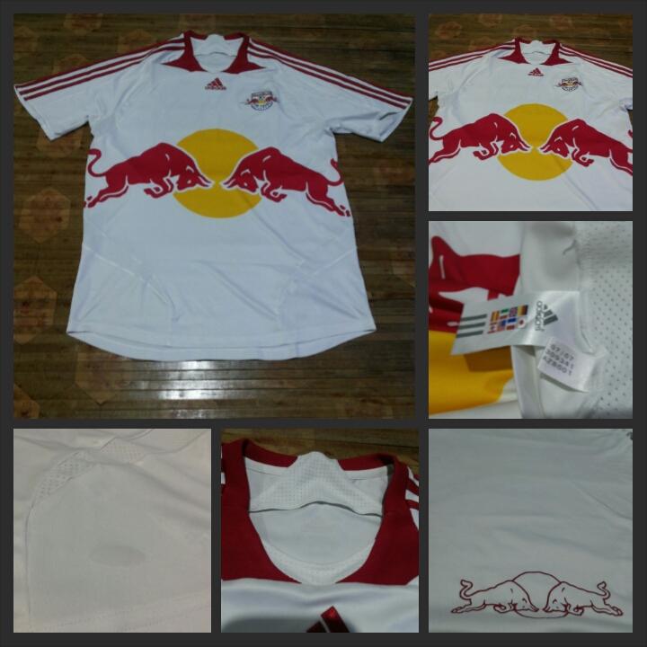 CabinetsJersey's tweet photo. #LCJ3
Red Bull Salzburg H 2007
L (78x56)
Size tag & climate amblas.
Laine ciamik gaess! http://t.co/qraAHqLsUY