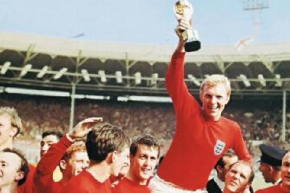 Happy Birthday Bobby Moore born  