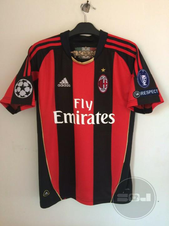 shootonjersey's tweet photo. AC MILAN 10/11 Home
Patch &amp; nns Available 

Order via 
SMS/WA: 081266931899 Pin: 27C311AB 
 @MilanistiMJLK http://t.co/vA4HGWj54w