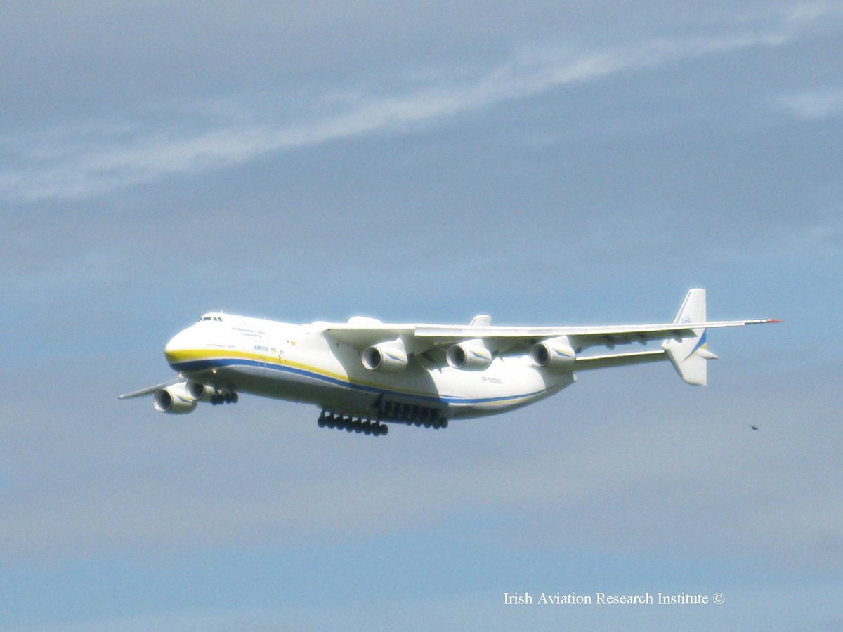 IrishAero's tweet image. To mark visit of UR-82060 AN225 'Mriya' to @ShannonAirport hashtag #antonovSNN (My pic from 21st May 2013) #Avgeek