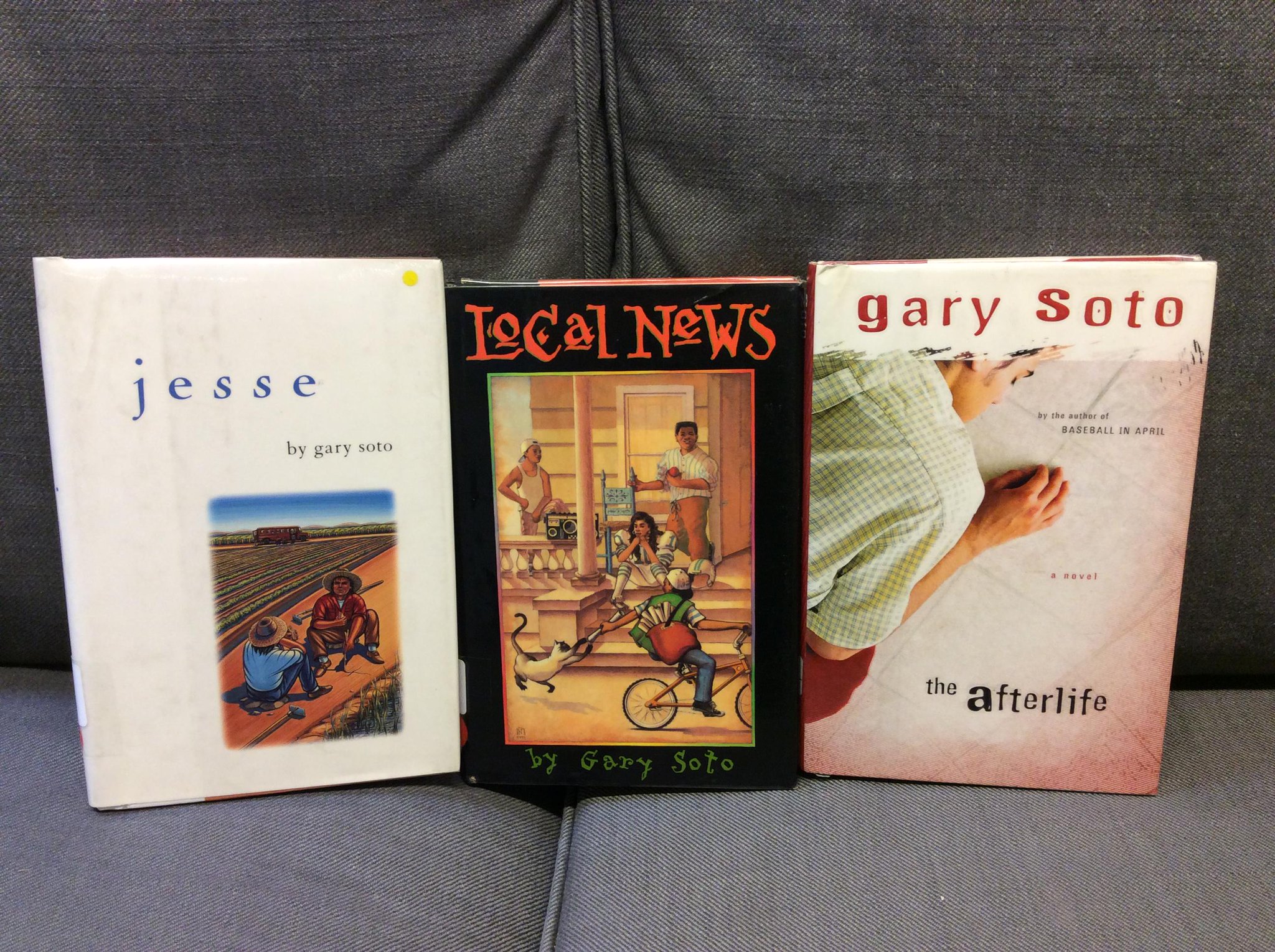 Happy birthday to Gary Soto! Thanks for all the great books and have an awesome day! 