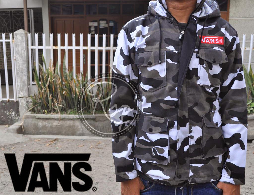 Parka Vans Army Rusia Canvas Rp165,000,-All size Fit M-L SMS//085846663080P...