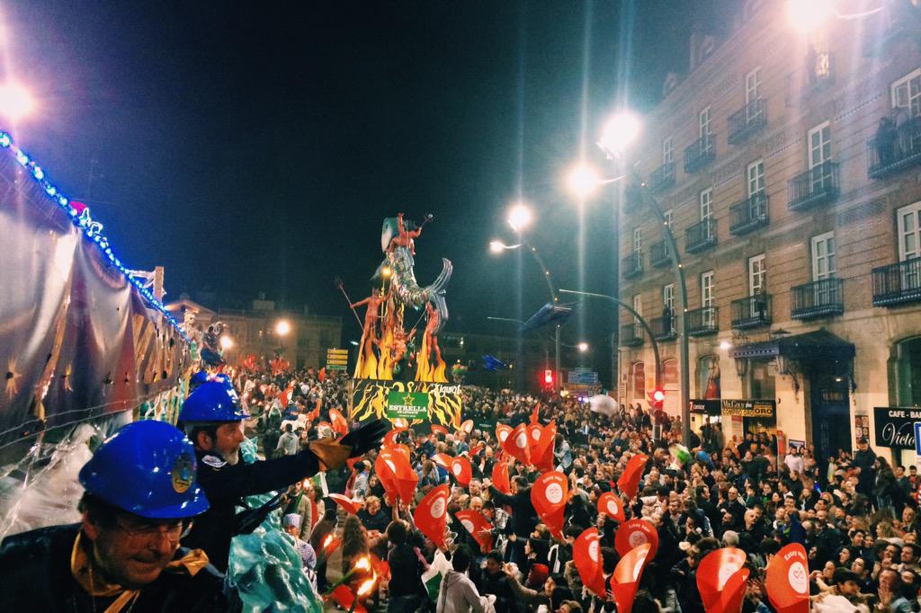 goncharoff77's tweet photo. Una experiencia increíble! Gracias a los #Morfeos para dejar vivir #EntierroSardina2015 desde dentro. #SardinaRec http://t.co/UiOwGNhs6z